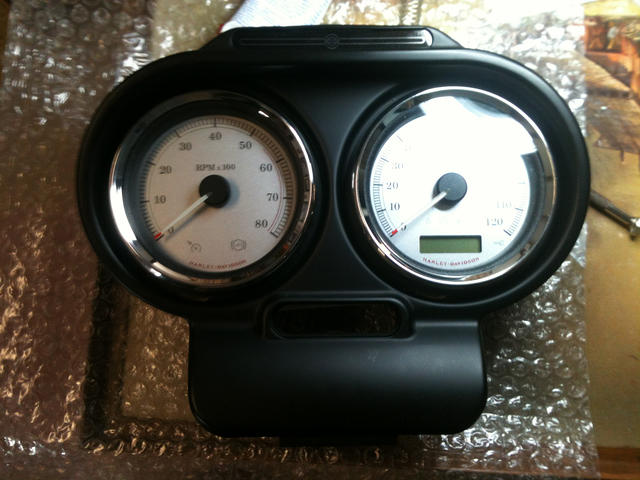 Road Glide gauge mount.